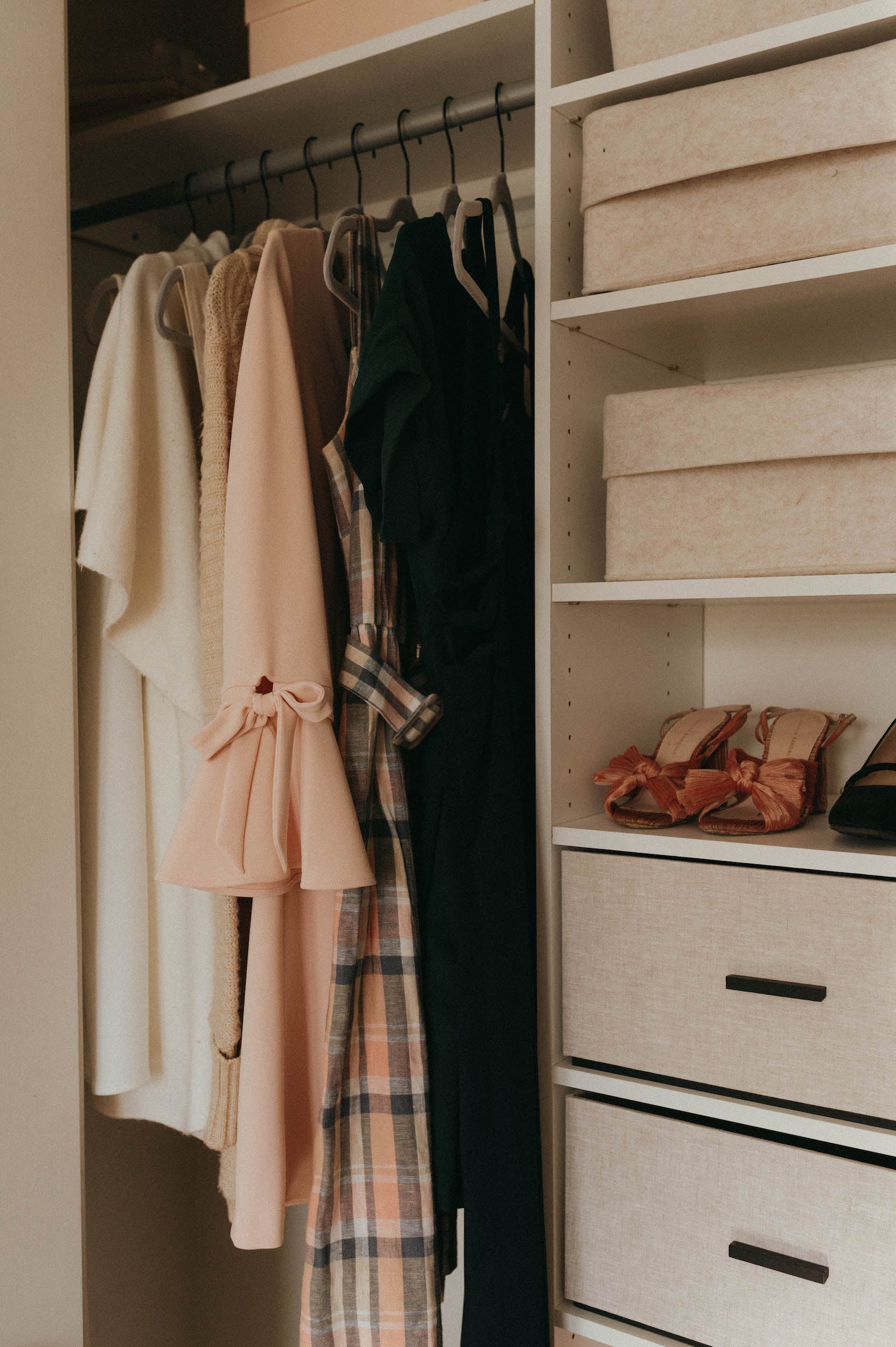 Personal Shopper and Personal Stylist Cassandra Elizabeth will edit your closet and help you create a minimalist Wardrobe filled with quiet luxury brands.  