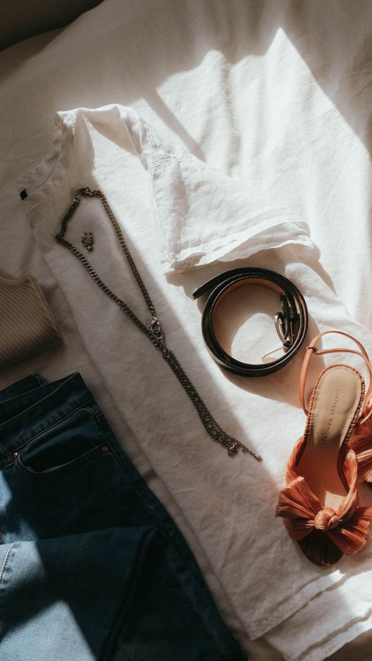Cassandra Elizabeth is a Toronto-based image consultant and clothing stylist who offers personalized style services to help you edit your existing wardrobe and shop for quiet luxury pieces. She specializes in building micro and minimal wardrobes through expert styling clothing support.